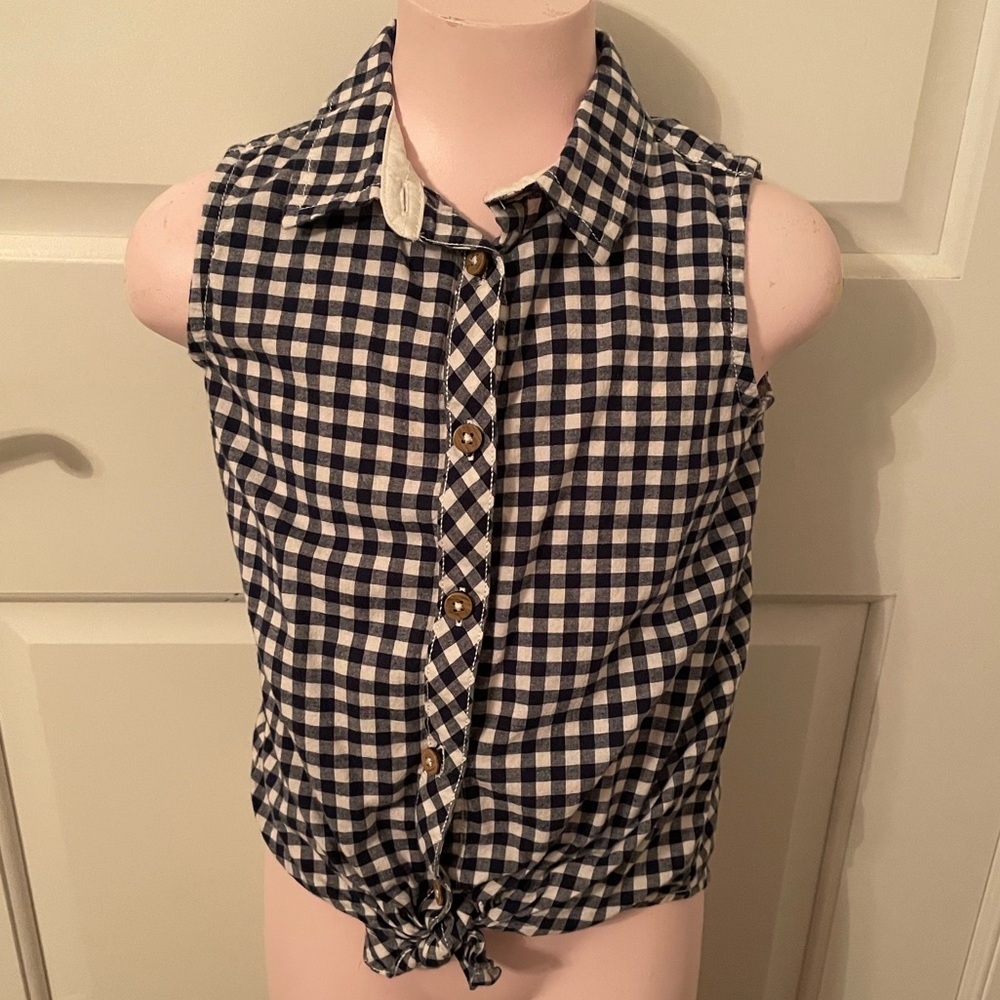Cute checkered navy and white tank with collar